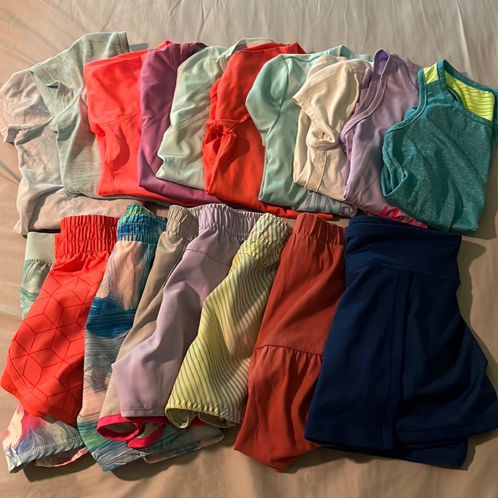 Girls 7/8 lot of tops and bottoms